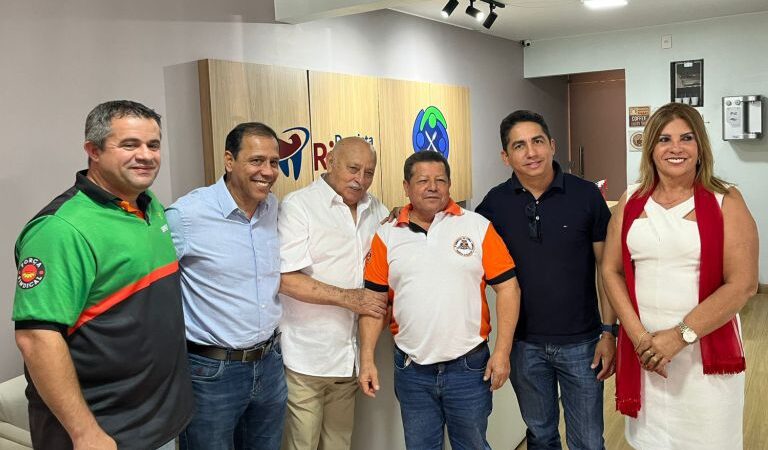 Encontro com irmão do presidente Lula, Frei Chico, na sede da Força Sindical DF.